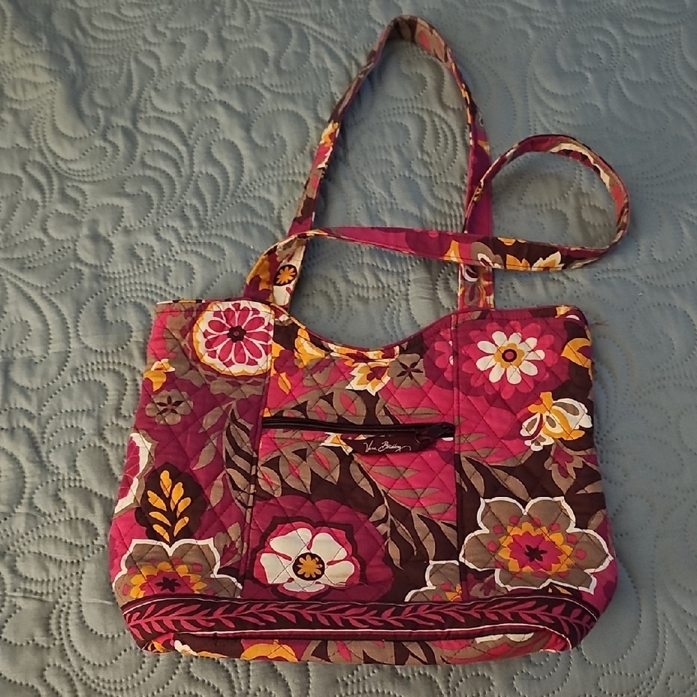 Vera Bradley Gabby Tote in the retired Carnaby pattern